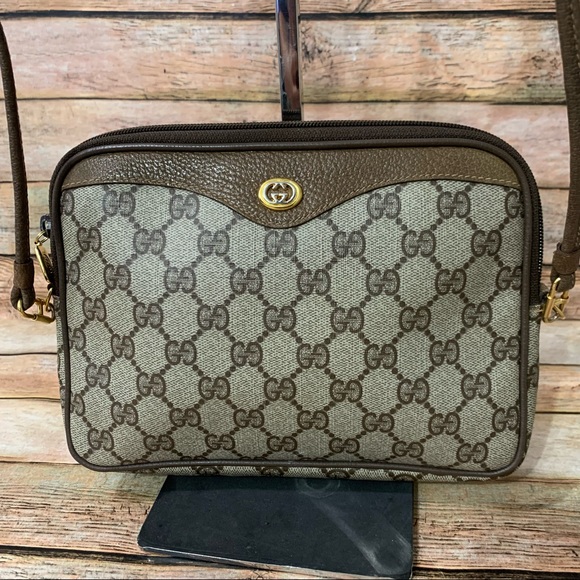 Gucci Handbags - Gucci crossbody vintage monogram handbag